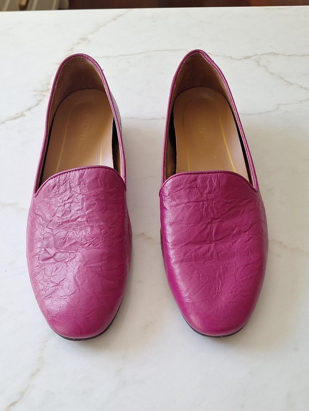 Vionic Willa Magenta Leather Slip-On Loafers